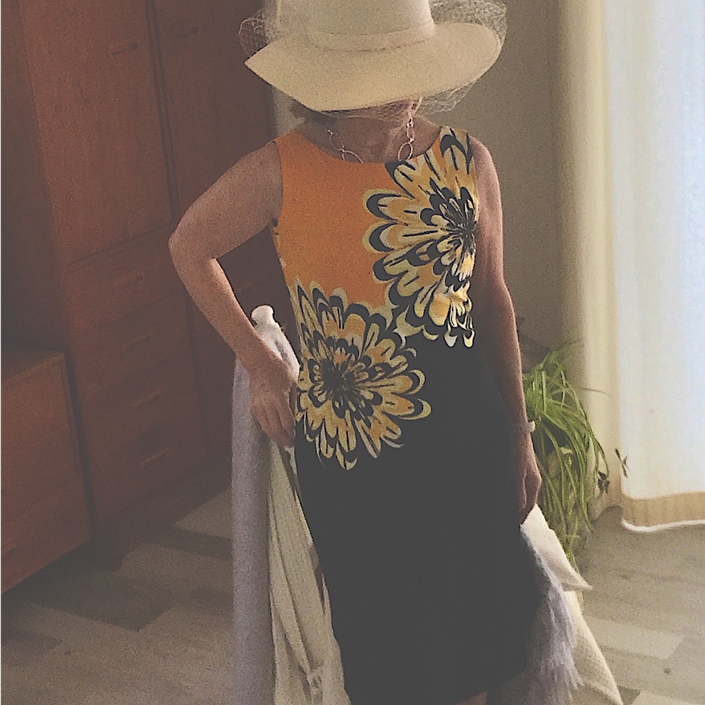 Casual feel , Occasion Dress ,great for guest at spring wedding .